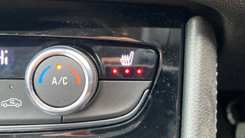 Vauxhall Grandland 1.2 Turbo Ultimate 5dr Petrol Hatchback